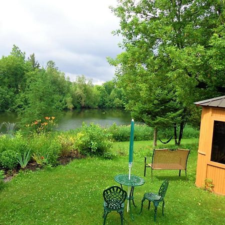 Motel Des Deux Lacs Waterloo Zewnętrze zdjęcie