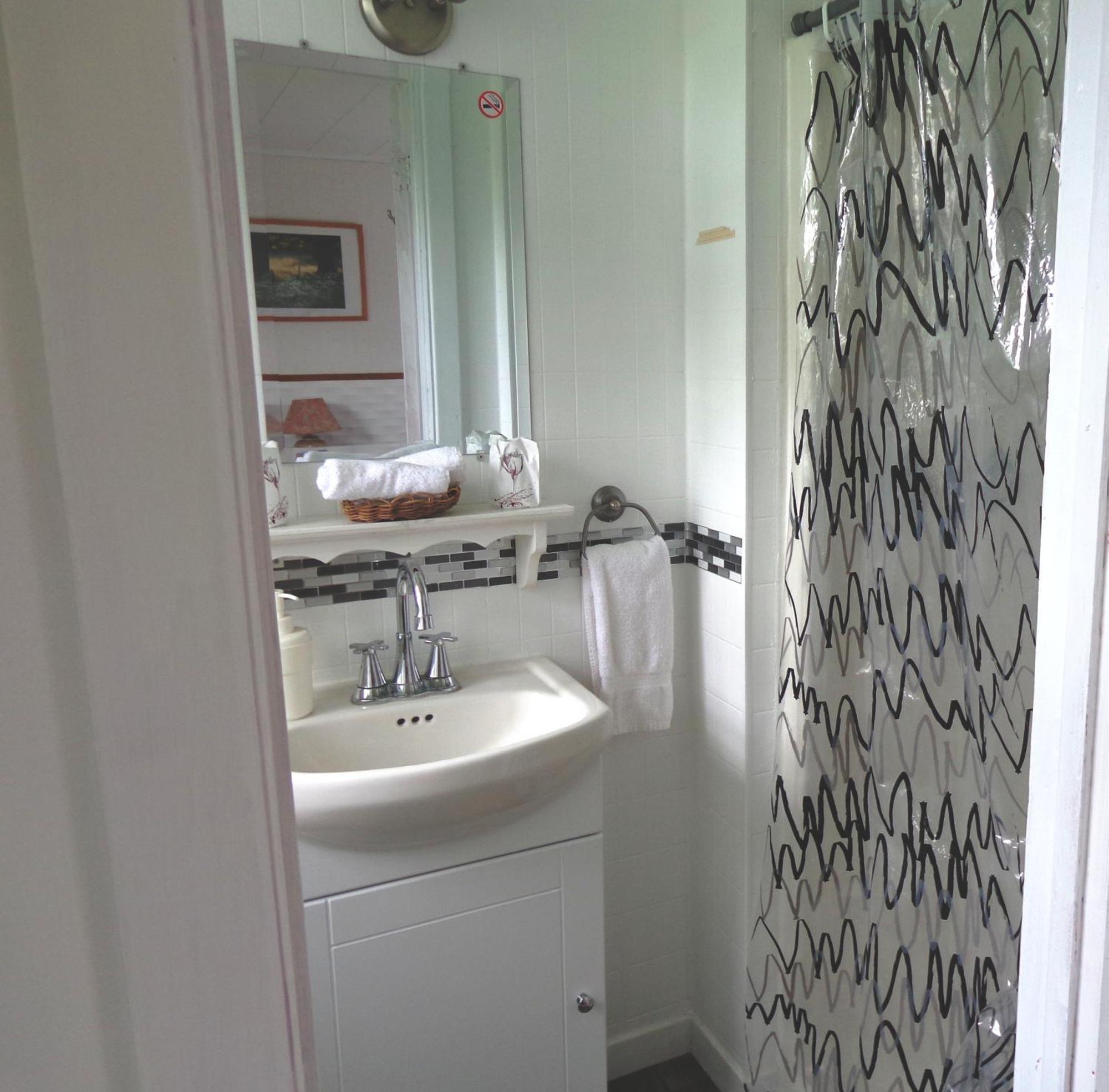 Motel Des Deux Lacs Waterloo Zewnętrze zdjęcie