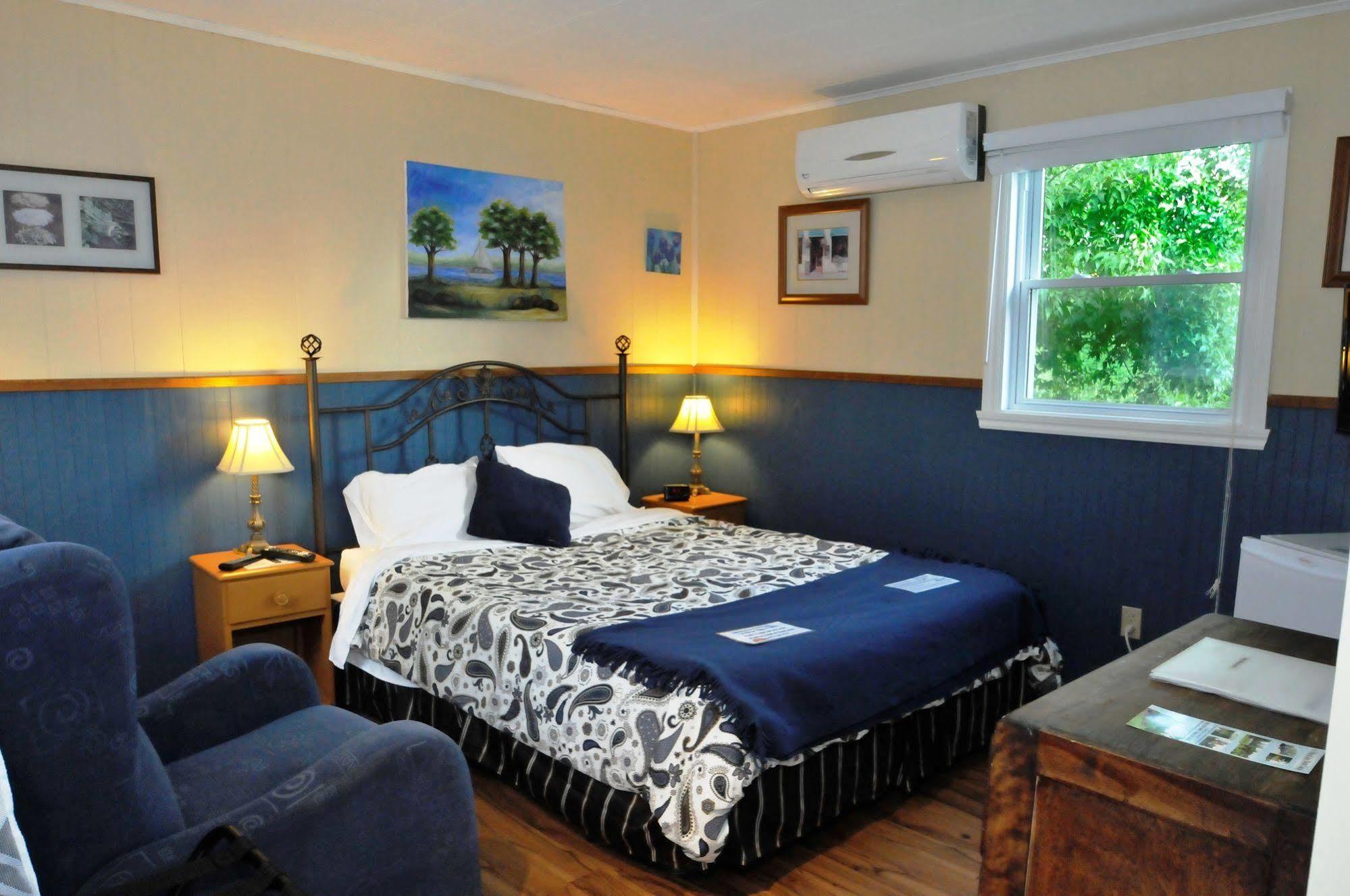 Motel Des Deux Lacs Waterloo Zewnętrze zdjęcie