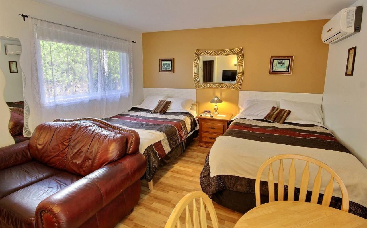 Motel Des Deux Lacs Waterloo Zewnętrze zdjęcie